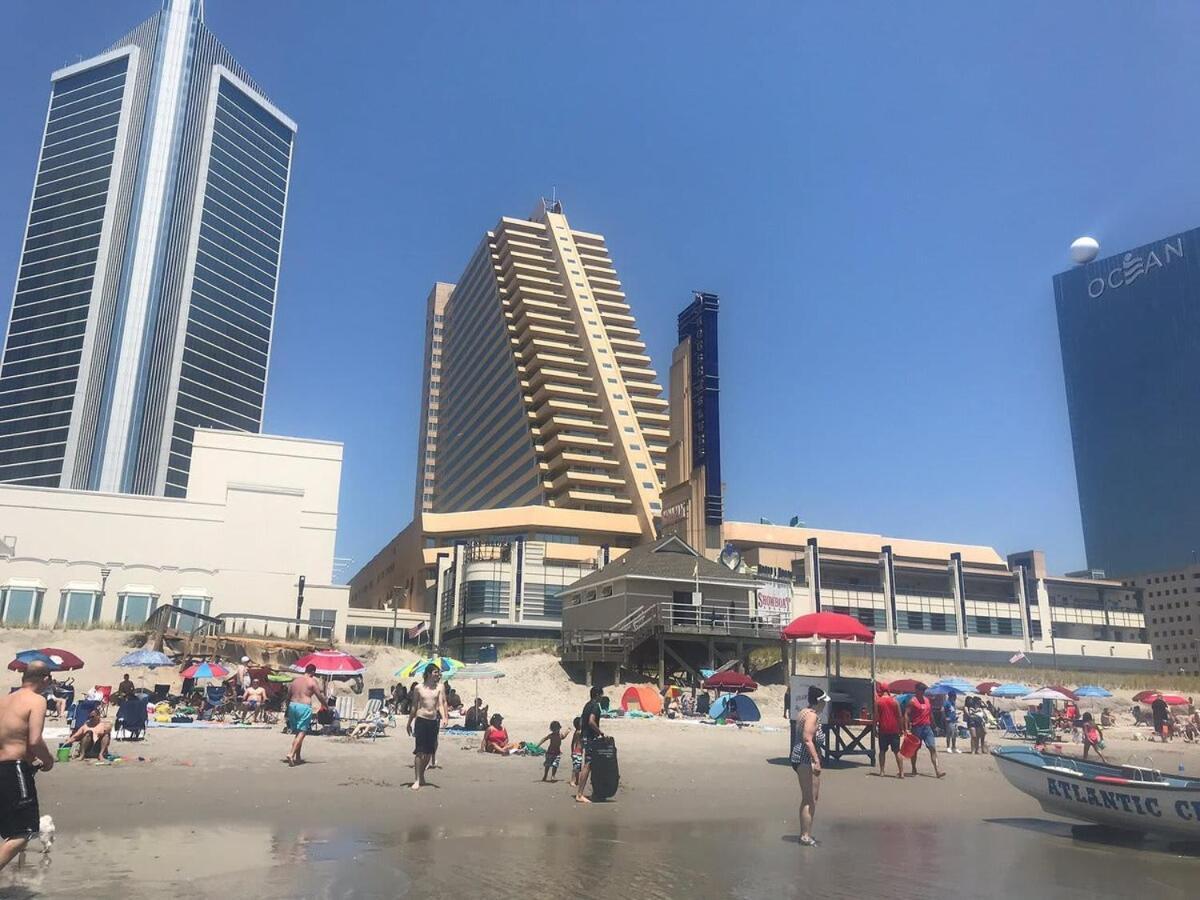Huge Beachfront Condo Cozysuites At Showboat Atlantic City Exterior foto